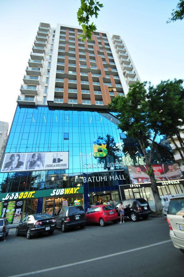 Sea Appart Hotel In The City Center Batumi Exterior photo